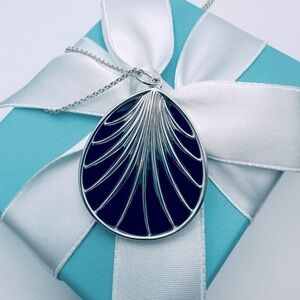 Tiffany & Co. 30” Onyx Villa Paloma Pendant Necklace with Packaging